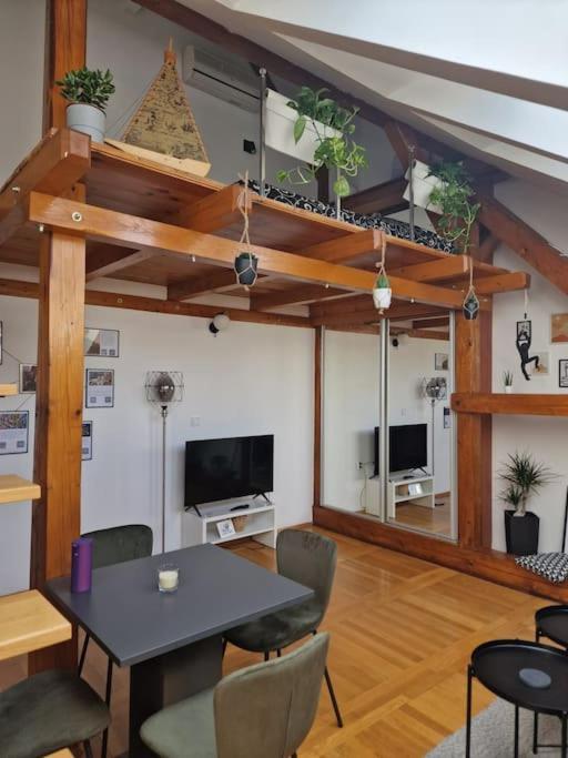 Captain Misha'S Place Belgrado Buitenkant foto