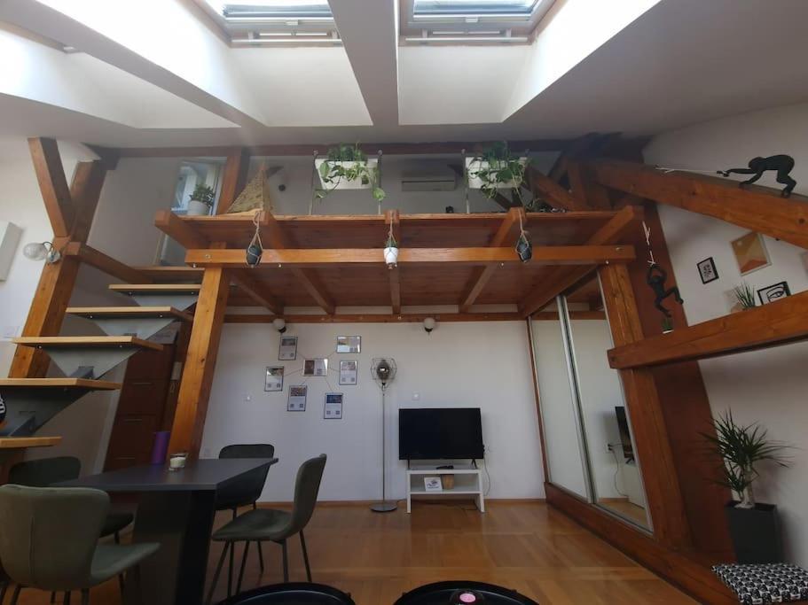 Captain Misha'S Place Belgrado Buitenkant foto